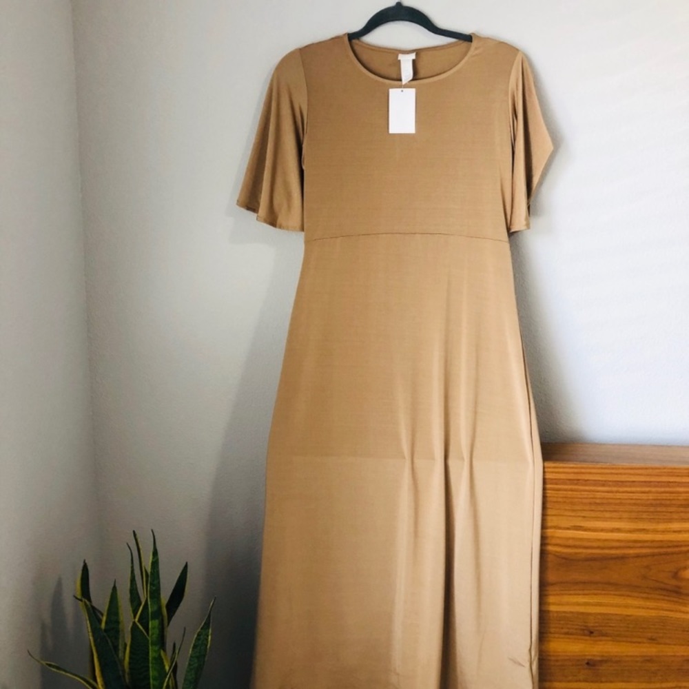 NWT H&M Women’s M Gold Silky Maxi Dress